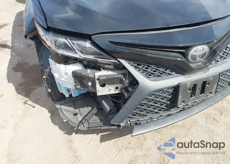 2020 Toyota Camry Se z USA, uszkodzony, nr VIN 4T1G11AK7LU869785